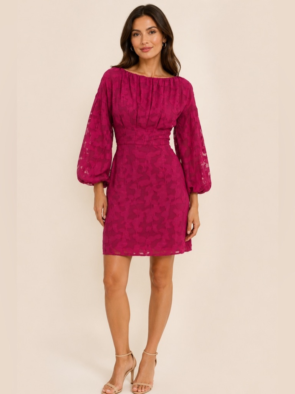 Maggy London • NWT Fuchsia Long Sleeve Dress